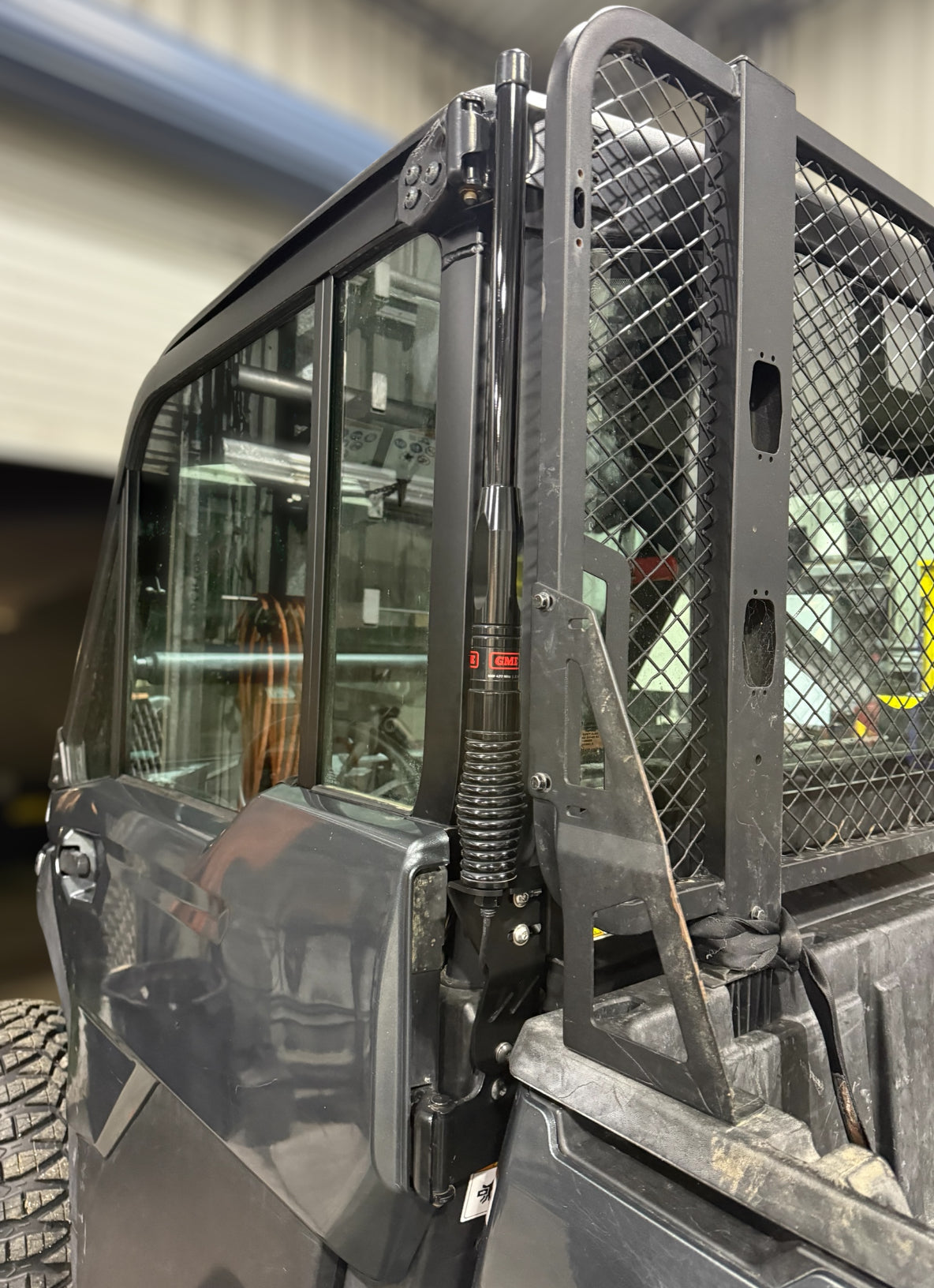 CANAM DEFENDER HD10- UHF Aerial Mount
