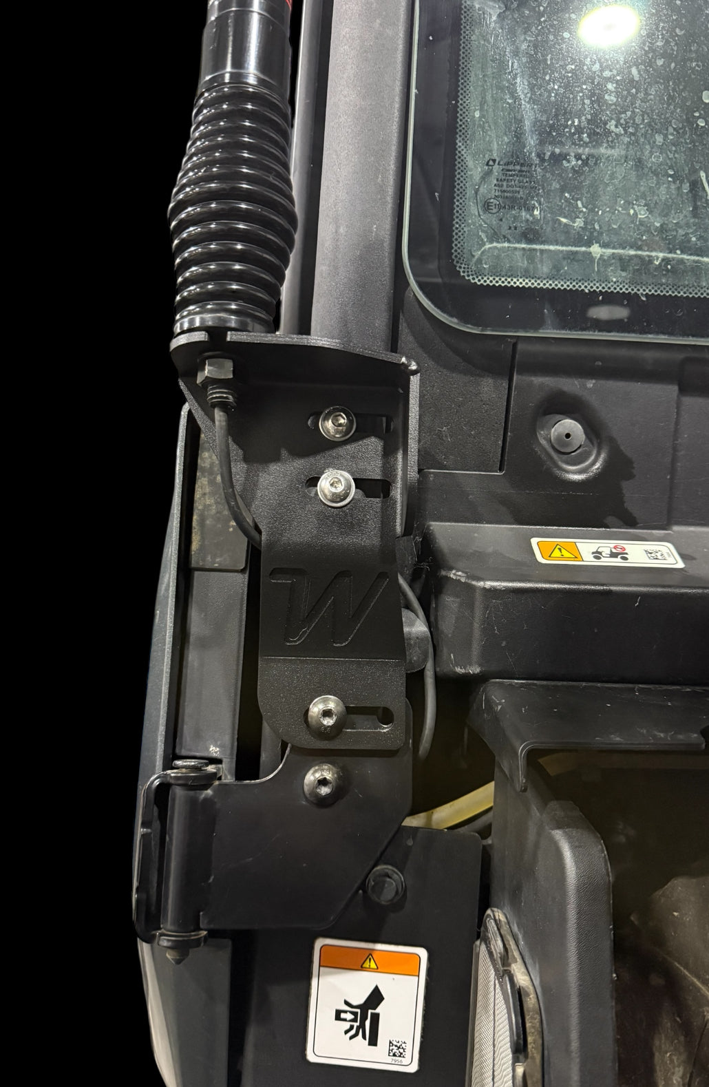 CANAM DEFENDER HD10- UHF Aerial Mount
