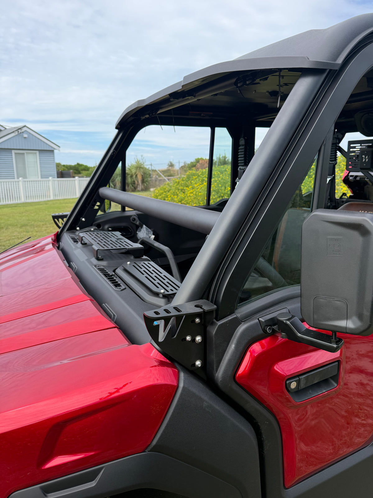 CFMOTO U10 Pro - UHF / Spotlight Mount
