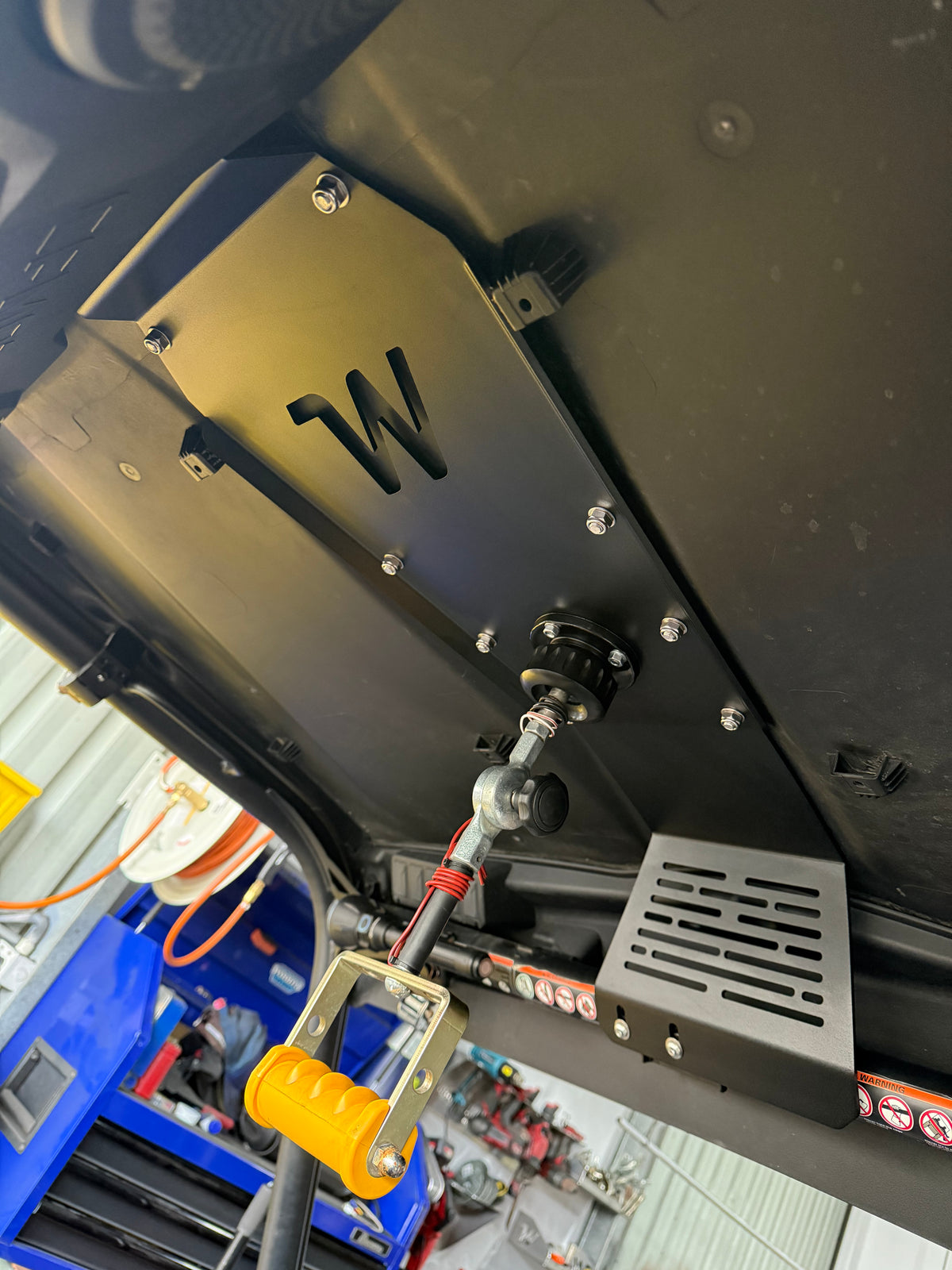 CFMOTO U6 EV- Spotlight Roof Plate