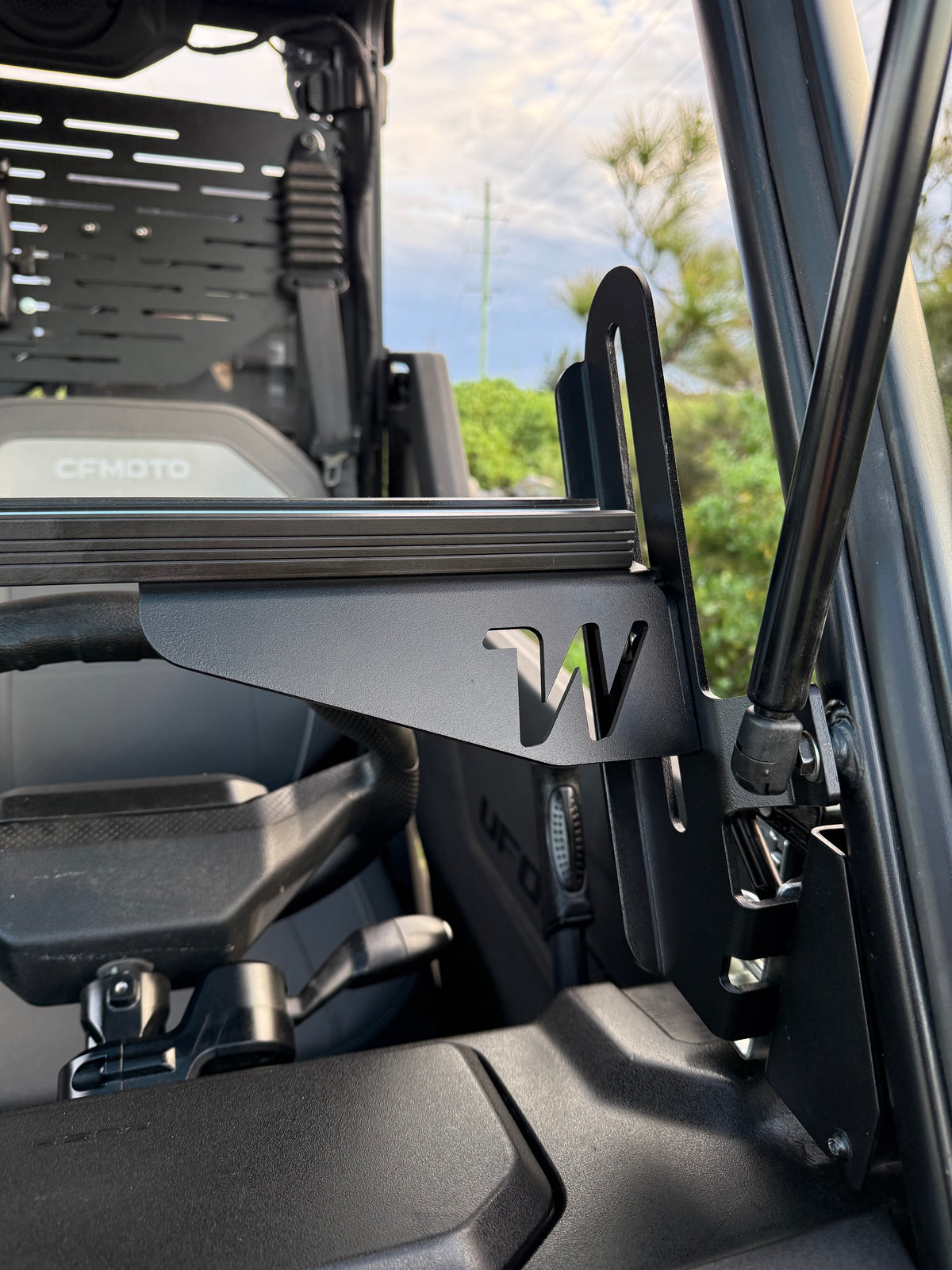CFMOTO U6 EV-Shooting Rest