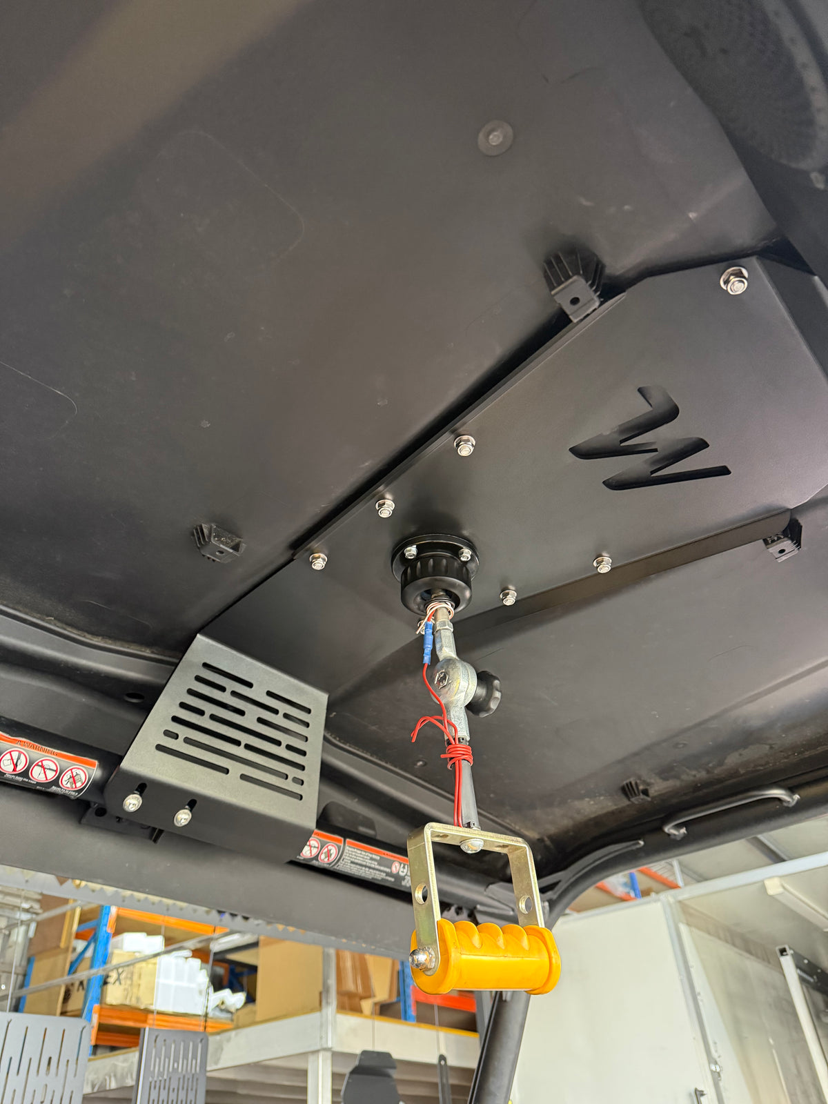 CFMOTO U6 EV- Spotlight Roof Plate