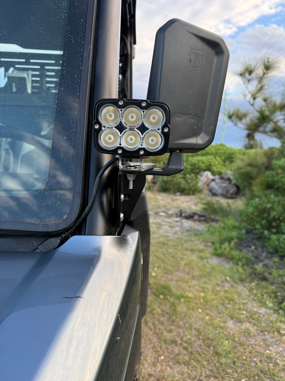 CFMOTO U6 EV- UHF / Spotlight Mount